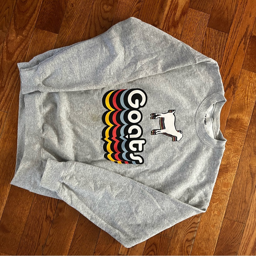 Men’s sweatshirt GOATS design.